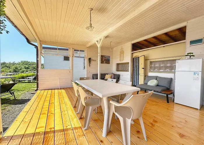 Campsite каравани дрийм арапя